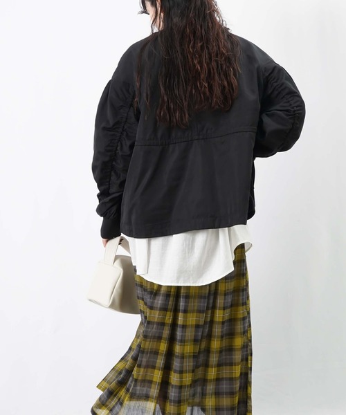 LUCA/LADY LUCK LUCA（ルカ/レディラックルカ）の「LC/LLL ギャザーブルゾン【セットアップ着用可】（ブルゾン・レディース・ブラック/カーキ/ベージュ・FREE）」の13枚目の写真