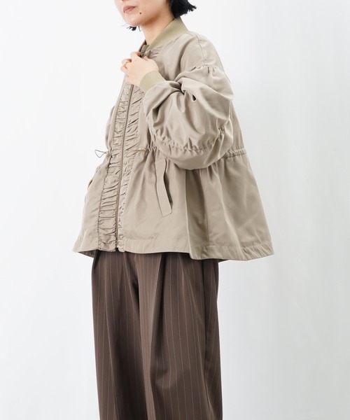 LUCA/LADY LUCK LUCA（ルカ/レディラックルカ）の「LC/LLL ギャザーブルゾン【セットアップ着用可】（ブルゾン・レディース・ブラック/カーキ/ベージュ・FREE）」の6枚目の写真