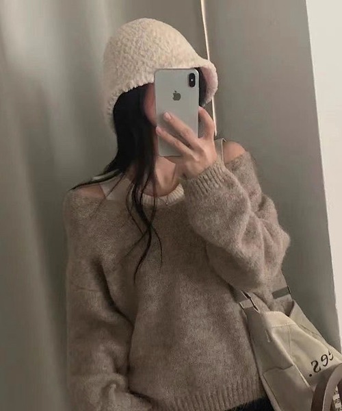 Nia（ニア）の「Nia(ニア)/【セットアイテム】レイヤードバイカラーオフショルニット（ニット/セーター・レディース・ブラウン/アイボリー/グレー・FREE）」の9枚目の写真