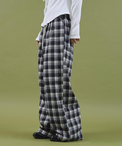 dispark（ディスパーク）の「DISPARK/ワイドルーズチェックパンツ（スラックス・レディース・ネイビー/ブラック・FREE）」の5枚目の写真