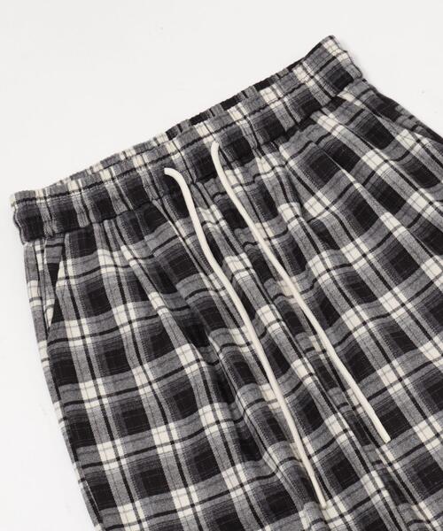 dispark（ディスパーク）の「DISPARK/ワイドルーズチェックパンツ（スラックス・レディース・ネイビー/ブラック・FREE）」の14枚目の写真