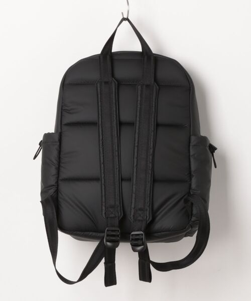HUNTER(ハンター)の「イントレピッド エクストラ パフド バックパック(バックパック/リュック・レディース・オフホワイト/ブラック・ONE)」の14枚目の写真