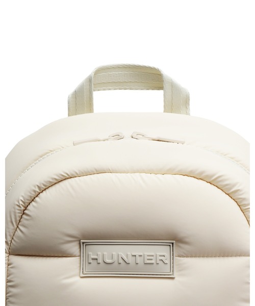 HUNTER(ハンター)の「イントレピッド エクストラ パフド バックパック(バックパック/リュック・レディース・オフホワイト/ブラック・ONE)」の11枚目の写真