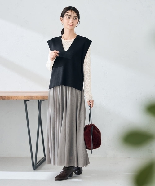 a.v.v(アーヴェヴェ)の「【洗える】チュールフレアスカート(スカート・レディース・アイボリー/チャコールグレー・36/40/38)」の11枚目の写真