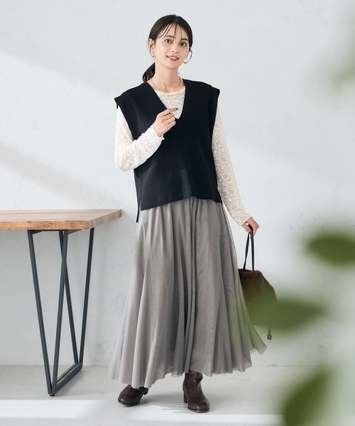 a.v.v(アーヴェヴェ)の「【洗える】チュールフレアスカート(スカート・レディース・アイボリー/チャコールグレー・36/40/38)」の14枚目の写真