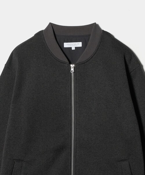 A DAY IN THE LIFE UNITED ARROWS(アデイインザライフユナイテッドアローズ)の「ニット フリース ヘリンボーンプリント MA-1<A DAY IN THE LIFE>(MA-1・メンズ・ネイビー/オリーブ/グレー系・M/L)」の22枚目の写真