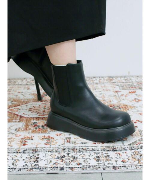 Samansa Mos2 blue(サマンサモスモスブルー)の「サイドゴアブーツ(ブーツ・レディース・ブラック/ダークブラウン・M/L)」の4枚目の写真