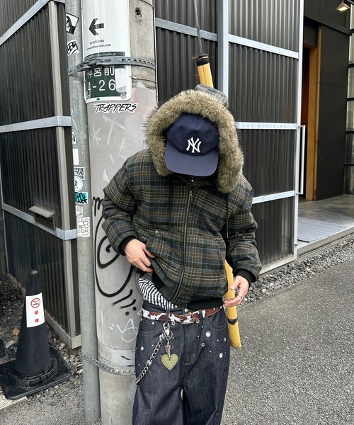 kutir（クティール）の「2WAY FAKEFUR HOOD ZIP BLOUSON／2WAYフェイクファーフードジップブルゾン（ブルゾン・メンズ・ブラック/ネイビー/ブラウン/カーキ・SMALL/MEDIUM/LARGE）」の6枚目の写真