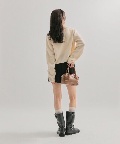 mystic（ミスティック）の「【もちふわ素材 / 着膨れしない厚み◎】スクエアネックニットカーディガン（カーディガン/ボレロ・レディース・レッド/ブラック/グレー/オフホワイト・FREE）」の12枚目の写真