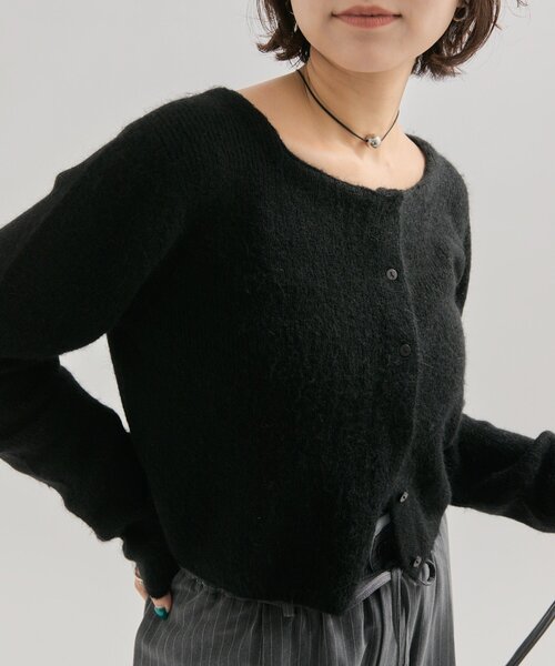 mystic（ミスティック）の「【もちふわ素材 / 着膨れしない厚み◎】スクエアネックニットカーディガン（カーディガン/ボレロ・レディース・レッド/ブラック/グレー/オフホワイト・FREE）」の14枚目の写真