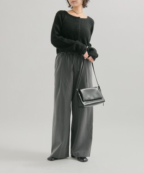 mystic（ミスティック）の「【もちふわ素材 / 着膨れしない厚み◎】スクエアネックニットカーディガン（カーディガン/ボレロ・レディース・レッド/ブラック/グレー/オフホワイト・FREE）」の15枚目の写真