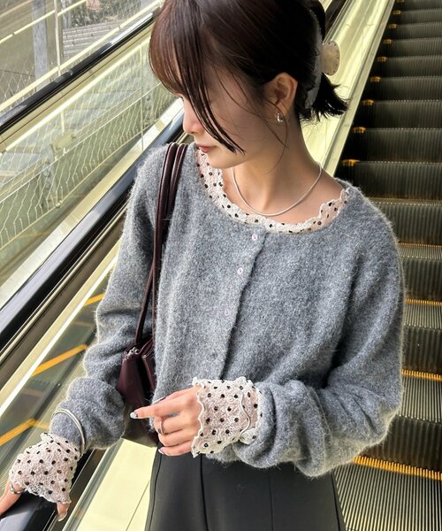 もちふわ素材 / 着膨れしない厚み◎】スクエアネックニット