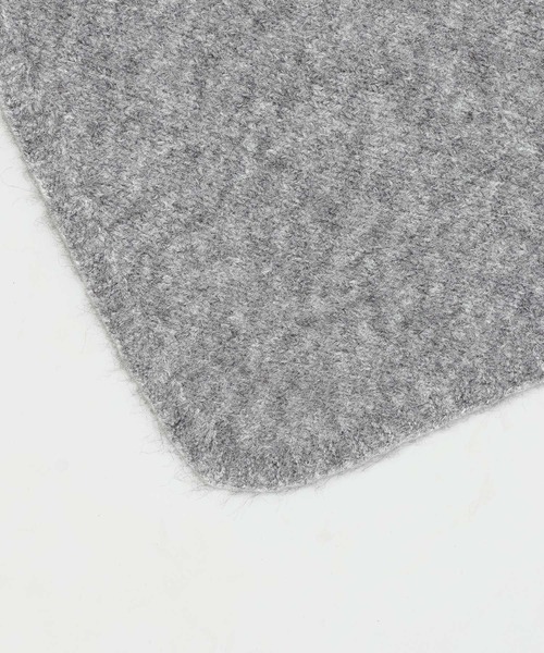 LAKOLE（ラコレ）の「サンカクストール / 589039（マフラー・レディース・オフホワイト/グレー・FREE）」の6枚目の写真