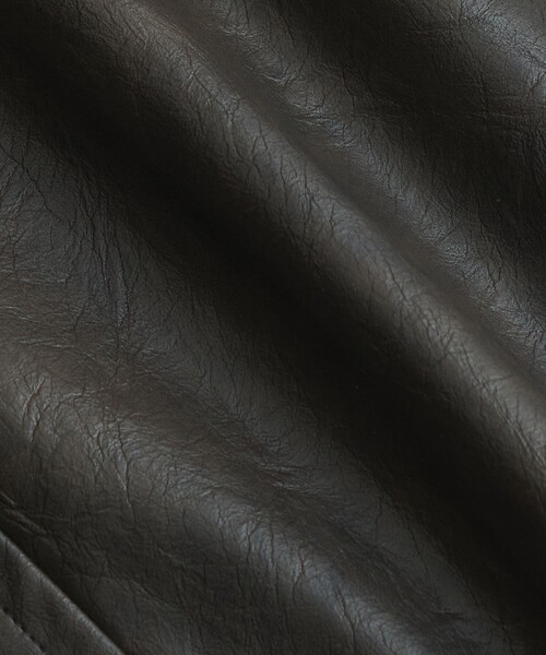 PUBLIC TOKYO（パブリックトウキョウ）の「ビンテージライクオーバーサイズレザーブルゾン　/２WAY仕様/スタンド/春服/防風性/防水性/アウター（ブルゾン・メンズ・ブラック/ブラウン・1/2）」の11枚目の写真