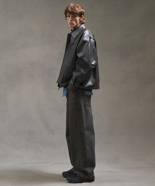 PUBLIC TOKYO（パブリックトウキョウ）の「ビンテージライクオーバーサイズレザーブルゾン　/２WAY仕様/スタンド/春服/防風性/防水性/アウター（ブルゾン・メンズ・ブラック/ブラウン・1/2）」の19枚目の写真