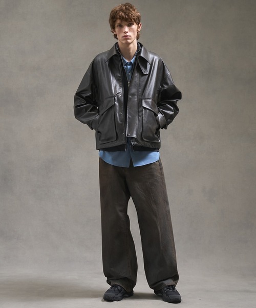 PUBLIC TOKYO（パブリックトウキョウ）の「ビンテージライクオーバーサイズレザーブルゾン　/２WAY仕様/スタンド/春服/防風性/防水性/アウター（ブルゾン・メンズ・ブラック/ブラウン・1/2）」の18枚目の写真