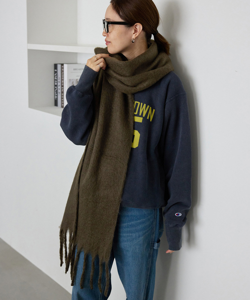 SLOBE IENA（スローブイエナ）の「《追加》SLOBE IENA エアリーカラーストール（マフラー・レディース・ホワイト/レッド/ピンク/カーキ・FREE）」の3枚目の写真