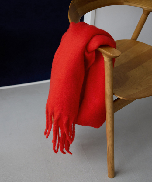 SLOBE IENA（スローブイエナ）の「《追加》SLOBE IENA エアリーカラーストール（マフラー・レディース・ホワイト/レッド/ピンク/カーキ・FREE）」の20枚目の写真