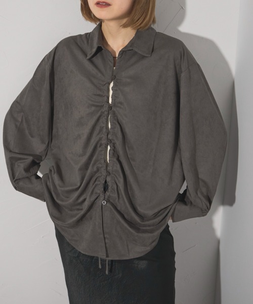 leimn（レイムン）の「スウェードフロントドロストシャツ（シャツ/ブラウス・レディース・チャコールグレー/ライトグレー・M）」の4枚目の写真