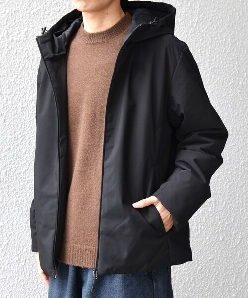 SHIPS any（シップス エニィ）の「【WEB限定】〈撥水/防風/洗濯機可能〉オールウェザー SORONA(R) 中綿 フード ブルゾン◆（ブルゾン・メンズ・ブラック/オリーブ・MEDIUM/LARGE/X-LARGE）」の6枚目の写真