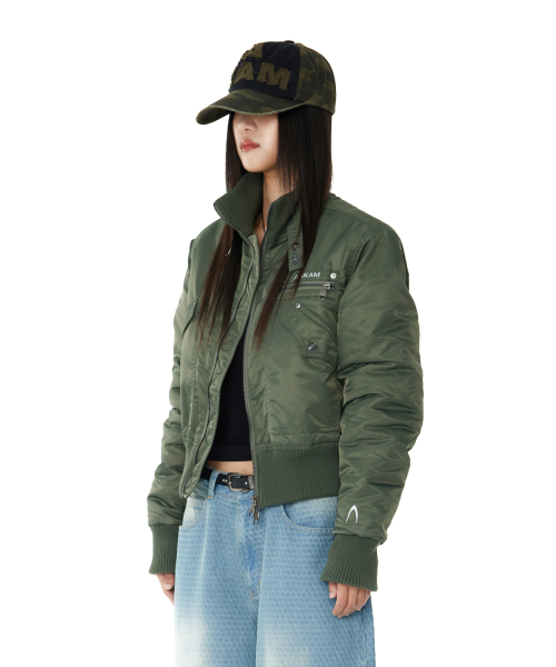 High-Neck Bomber Jacket (Khaki)（ブルゾン）｜AAKAM（アーカム）の