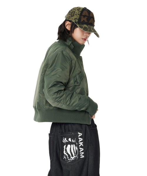 AAKAM(アーカム)の「High-Neck Bomber Jacket (Khaki)(ブルゾン・レディース・その他・1/2)」の7枚目の写真