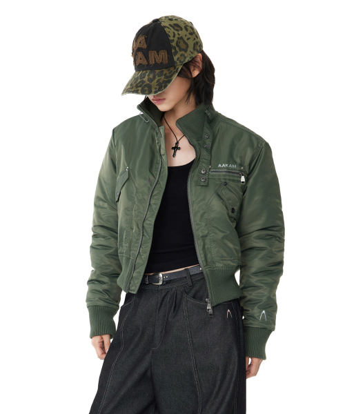 AAKAM(アーカム)の「High-Neck Bomber Jacket (Khaki)(ブルゾン・レディース・その他・1/2)」の14枚目の写真