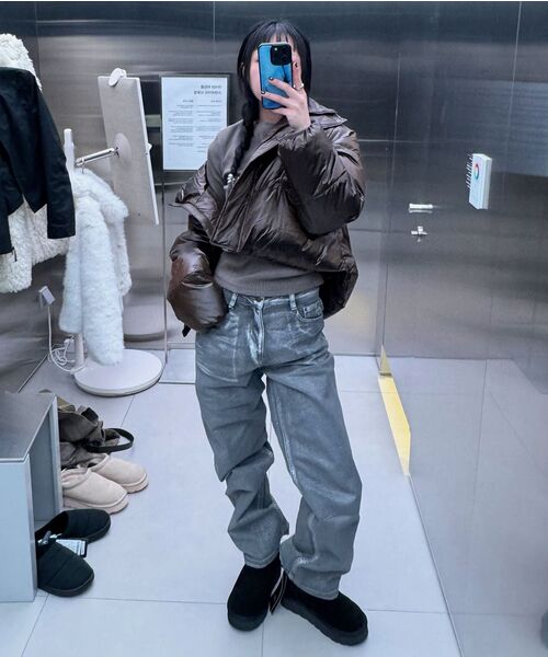 MUSINSA STANDARD WOMAN（ムシンサスタンダードウーマン）の「ウィメンズシルバーペインテッドレギュラーフィットデニムパンツ[シルバー]（デニムパンツ・レディース・その他・30/24/25/26/27/28/29）」の10枚目の写真