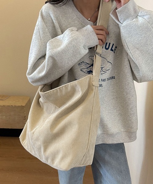 Miniministore(ミニミニストア)の「コーデュロイショルダーバッグ大きめ韓国風(ショルダーバッグ・レディース・ライトベージュ/ブラック/カーキ/キャメル・FREE)」の13枚目の写真