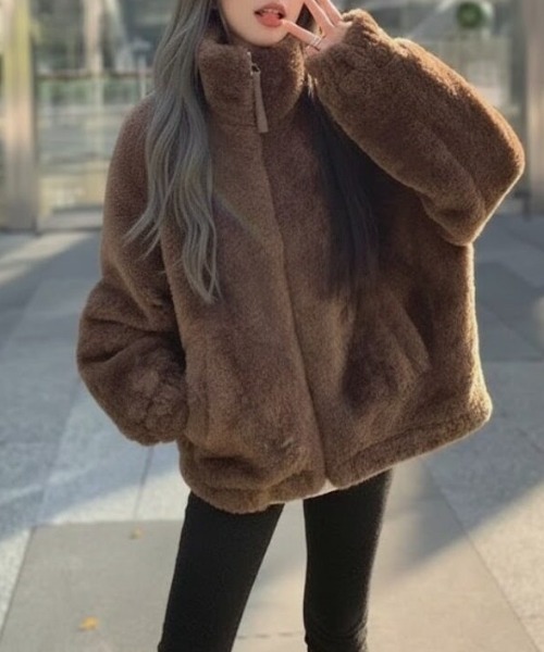cammie(キャミー)の「スタンドネックボアコート(その他アウター・レディース・ブラウン/アイボリー・M/L)」の9枚目の写真