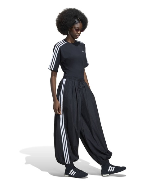 adidas（アディダス）の「adidas ADILENIUM 5.0 SLIM SS TEE / アディダス スリム ショートスリーブ ティー（Tシャツ/カットソー・レディース・ブラック・S/M/L）」の10枚目の写真