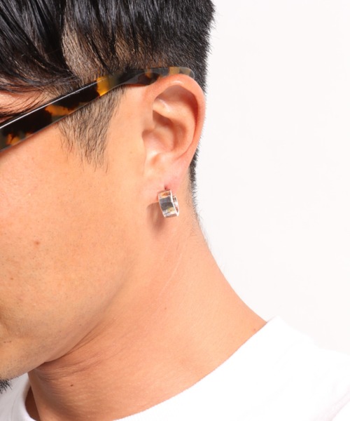 VIVIFY（ビビファイ）の「ピアス/バックホールマーク/ハンマードフィニッシュ/ゴールドダスト/ミドル（ピアス（片耳用）・メンズ・シルバー×ゴールド・FREE）」の6枚目の写真
