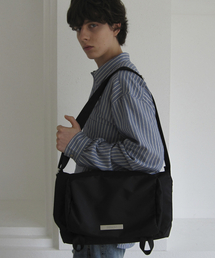 DUMARO（ドゥマロ）の「マゴフラップクロスバッグ / ブラック（ナイロン）（メッセンジャーバッグ）」