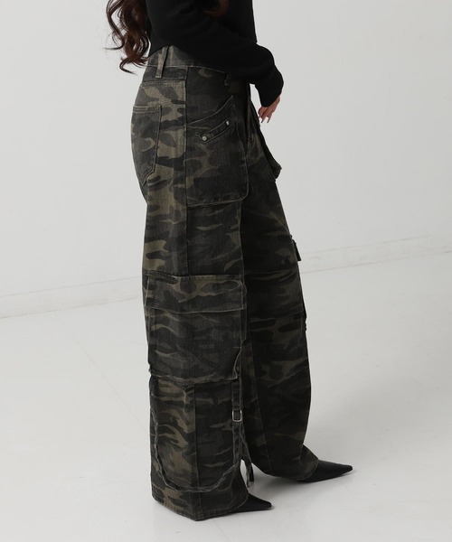 ANAP（アナップ）の「カモフラージュ ワイドレッグ デザイン カーゴパンツ（カーゴパンツ・レディース・カーキ・S/M）」の4枚目の写真
