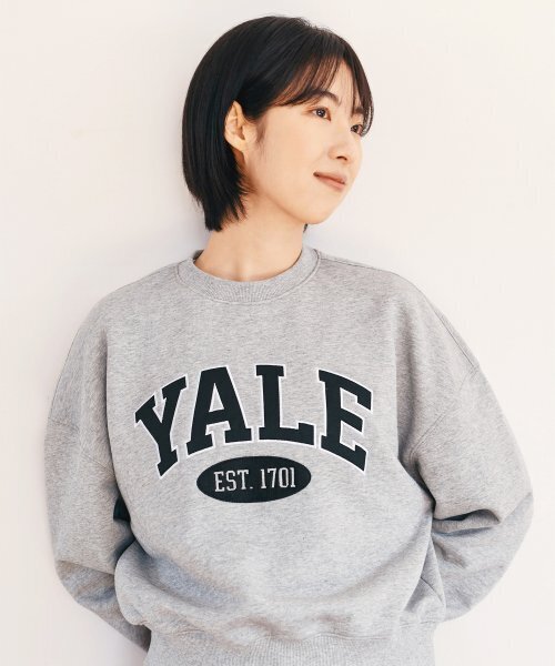 YALE（イェール）の「WOMENS 2 TONE ARCH CROP SWEATSHIRT PALE BLUE（スウェット・レディース・その他・MEDIUM/SMALL）」の6枚目の写真