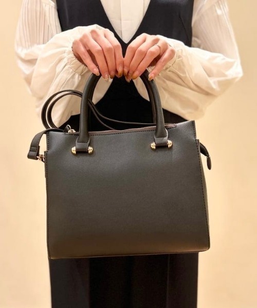 BEAMS HEART（ビームスハート）の「ファンクショナル ボストン26SS（ショルダーバッグ・レディース・ピンク/ブラウン/ブラック・ONE SIZE）」の4枚目の写真