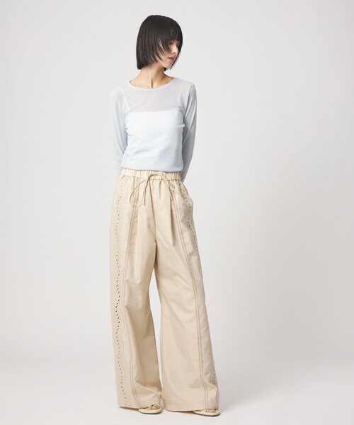 EMMEL REFINES（エメルリファインズ）の「＜EMMEL REFINES＞EM ソフトチュール シアークルーネック（Tシャツ/カットソー・レディース・ライトブルー/ブラック/ホワイト・FREE）」の11枚目の写真