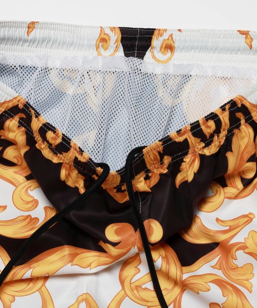 VANQUISH（ヴァンキッシュ）の「VANQUISH / ヴァンキッシュ Royalty バロック柄 ショートパンツ（その他パンツ・メンズ・バーガンディー/ホワイト・M/L）」の5枚目の写真