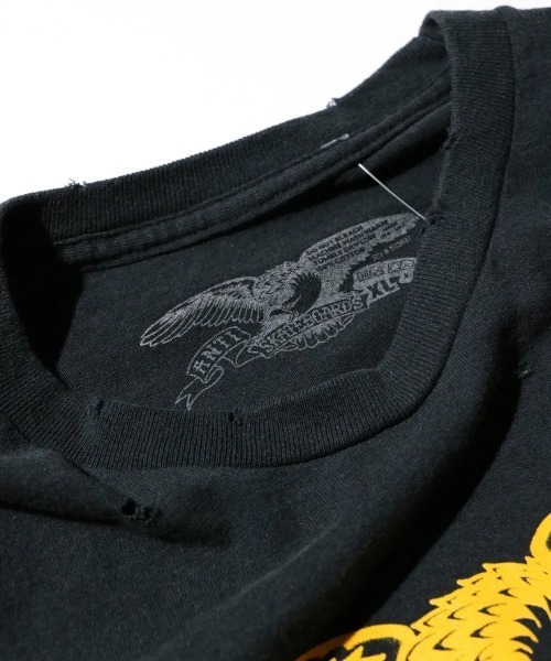 ANTI HERO(アンタイヒーロー)の「THRIFTY LOOK / THRIFTY DAMAGE SKATE LS TEE "ANTIHERO EAGLE"(Tシャツ/カットソー・メンズ・ブラック・X-LARGE)」の2枚目の写真