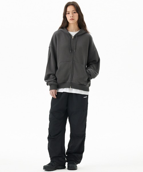 MAHAGRID(マハグリッド)の「『mahagrid/マハグリッド』 PRAY APPLIQUE CROP ZIP UP HOODIE/プレイ短丈ジップアップパーカー(スウェット・レディース・ブラック/チャコールグレー/グレー・FREE)」の18枚目の写真