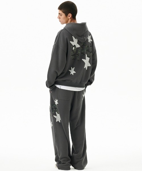 MAHAGRID(マハグリッド)の「『mahagrid/マハグリッド』 PRAY APPLIQUE CROP ZIP UP HOODIE/プレイ短丈ジップアップパーカー(スウェット・レディース・ブラック/チャコールグレー/グレー・FREE)」の20枚目の写真