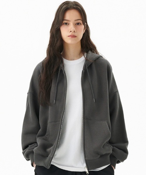 MAHAGRID(マハグリッド)の「『mahagrid/マハグリッド』 PRAY APPLIQUE CROP ZIP UP HOODIE/プレイ短丈ジップアップパーカー(スウェット・レディース・ブラック/チャコールグレー/グレー・FREE)」の10枚目の写真