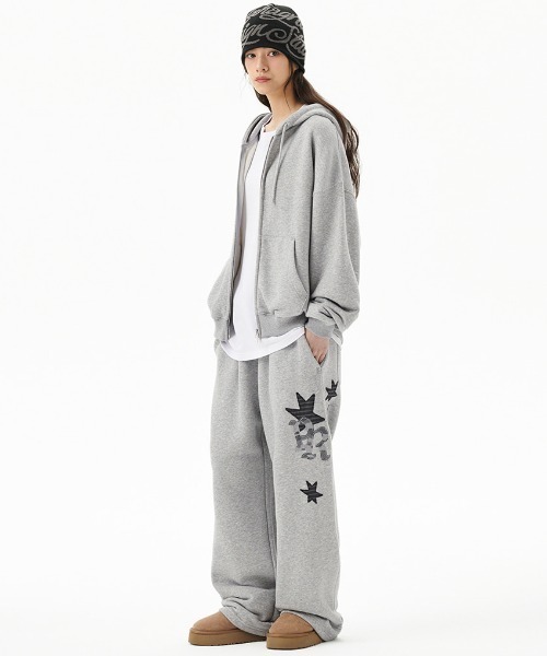 MAHAGRID(マハグリッド)の「『mahagrid/マハグリッド』 PRAY APPLIQUE CROP ZIP UP HOODIE/プレイ短丈ジップアップパーカー(スウェット・レディース・ブラック/チャコールグレー/グレー・FREE)」の14枚目の写真