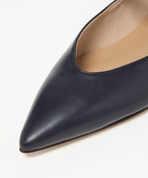 ODETTE E ODILE（オデットエオディール）の「【WEB限定】ポインテッド ストラップ フラット20■↓↑（パンプス・レディース・オフホワイト/ブラック/ネイビー・22cm/22.5cm/23cm/23.5cm/24cm/24.5cm/25cm）」の17枚目の写真