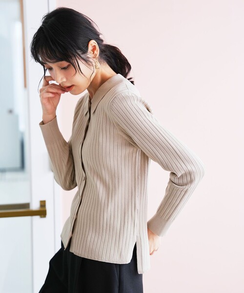 ANY SIS(エニィスィス)の「ポロカラーリブ ニット(ニット/セーター・レディース・ネイビー系/ライトイエロー系/ベージュ系・X-LARGE)」の9枚目の写真