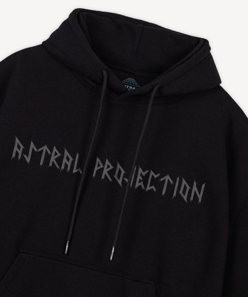 ASTRAL PROJECTION（アストラルプロジェクション）の「エイシェントモンク オーバーサイズ ワイドショルダー フードパーカー_ブラック（パーカー・メンズ・その他・LARGE/MEDIUM/X-LARGE/XX-LARGE）」の3枚目の写真