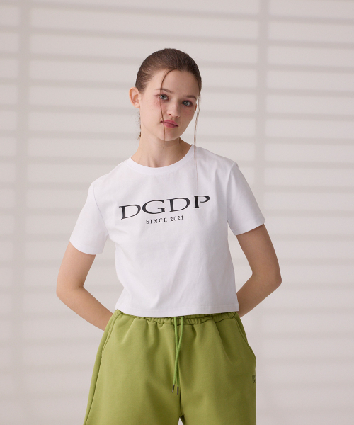 DANGLEDROP(ダングルドロップ)の「DGDPポイントロゴクロップ半袖Tシャツホワイト(Tシャツ/カットソー・レディース・その他・FREE)」の7枚目の写真