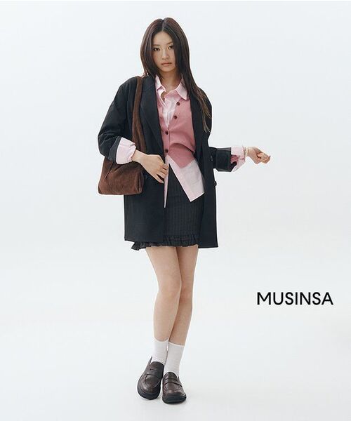 MUSINSA STANDARD WOMAN（ムシンサスタンダードウーマン）の「ウィメンズダブルブレストロングブレザー[ブラック]（テーラードジャケット・レディース・その他・SMALL/MEDIUM/LARGE/X-SMALL）」の14枚目の写真