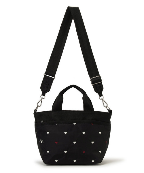 LeSportsac(レスポートサック)の「SMALL BUCKET TOTE レッド/ホワイトハートEMB(トートバッグ・レディース・ブラック・FREE)」の7枚目の写真