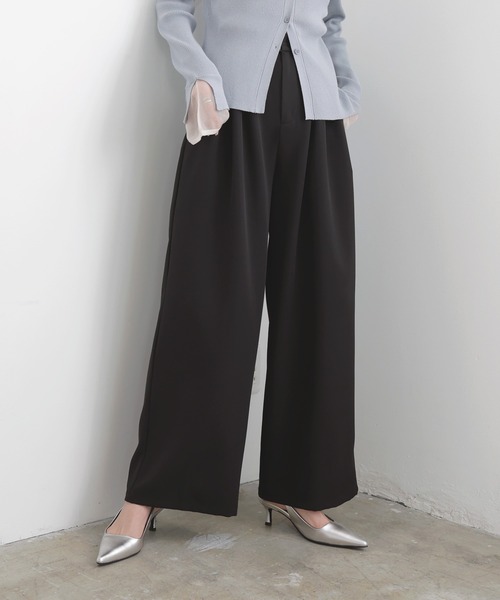 LIAN（リアン）の「メニータックカラーパンツ（スラックス・レディース・ブラック/ピンク/ブラウン/イエロー・FREE）」の2枚目の写真